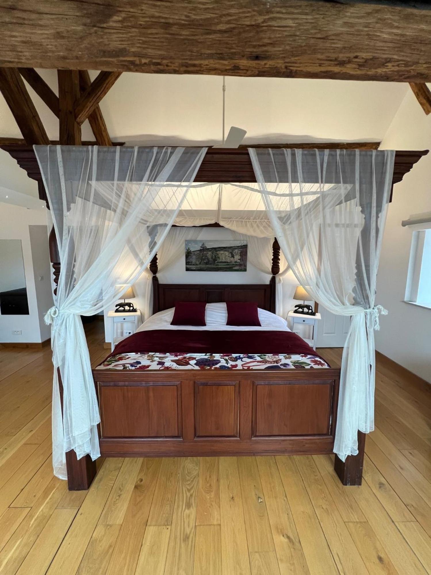 Le Prieure De Buffon Quarto foto