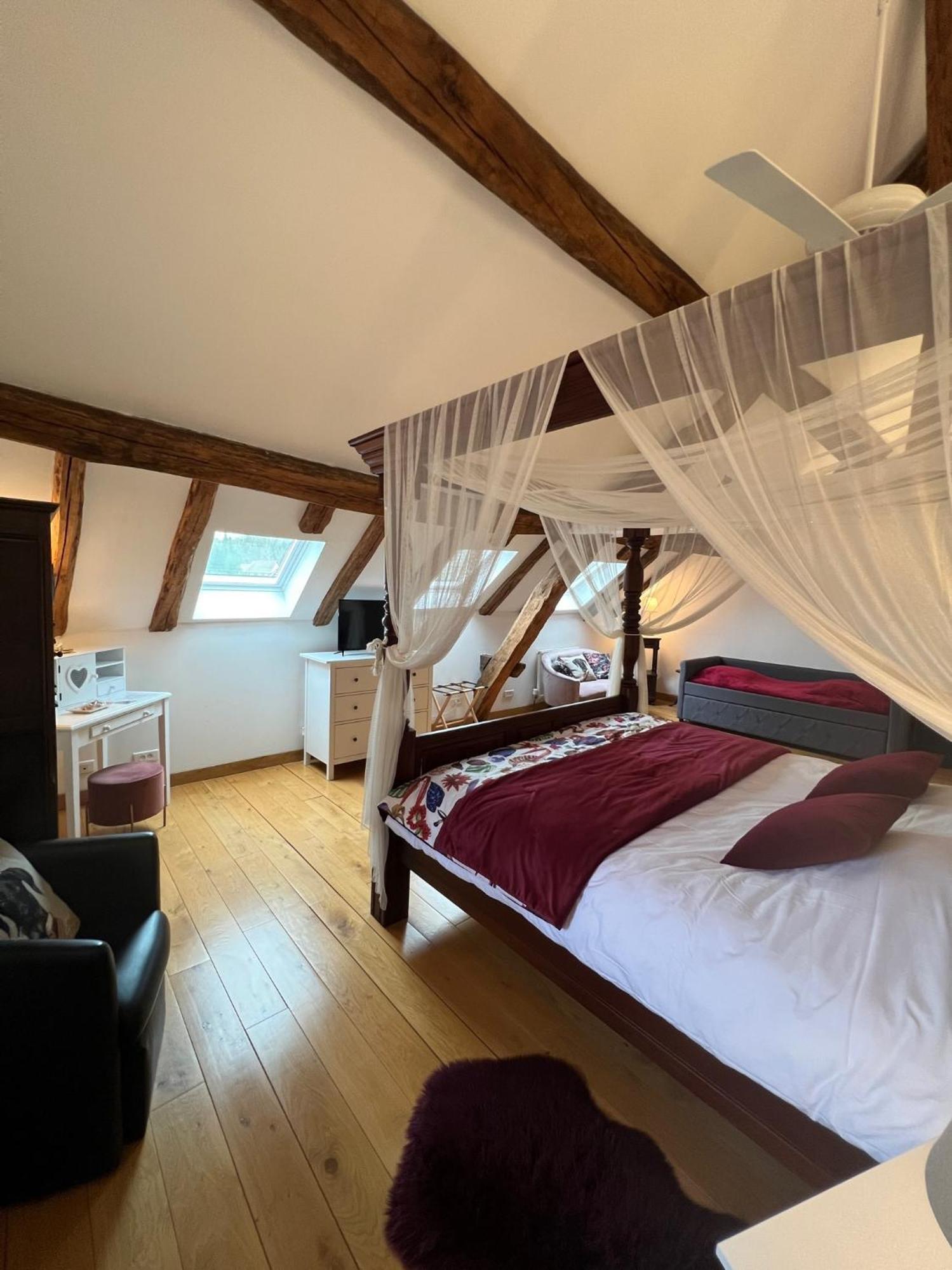 Le Prieure De Buffon Quarto foto