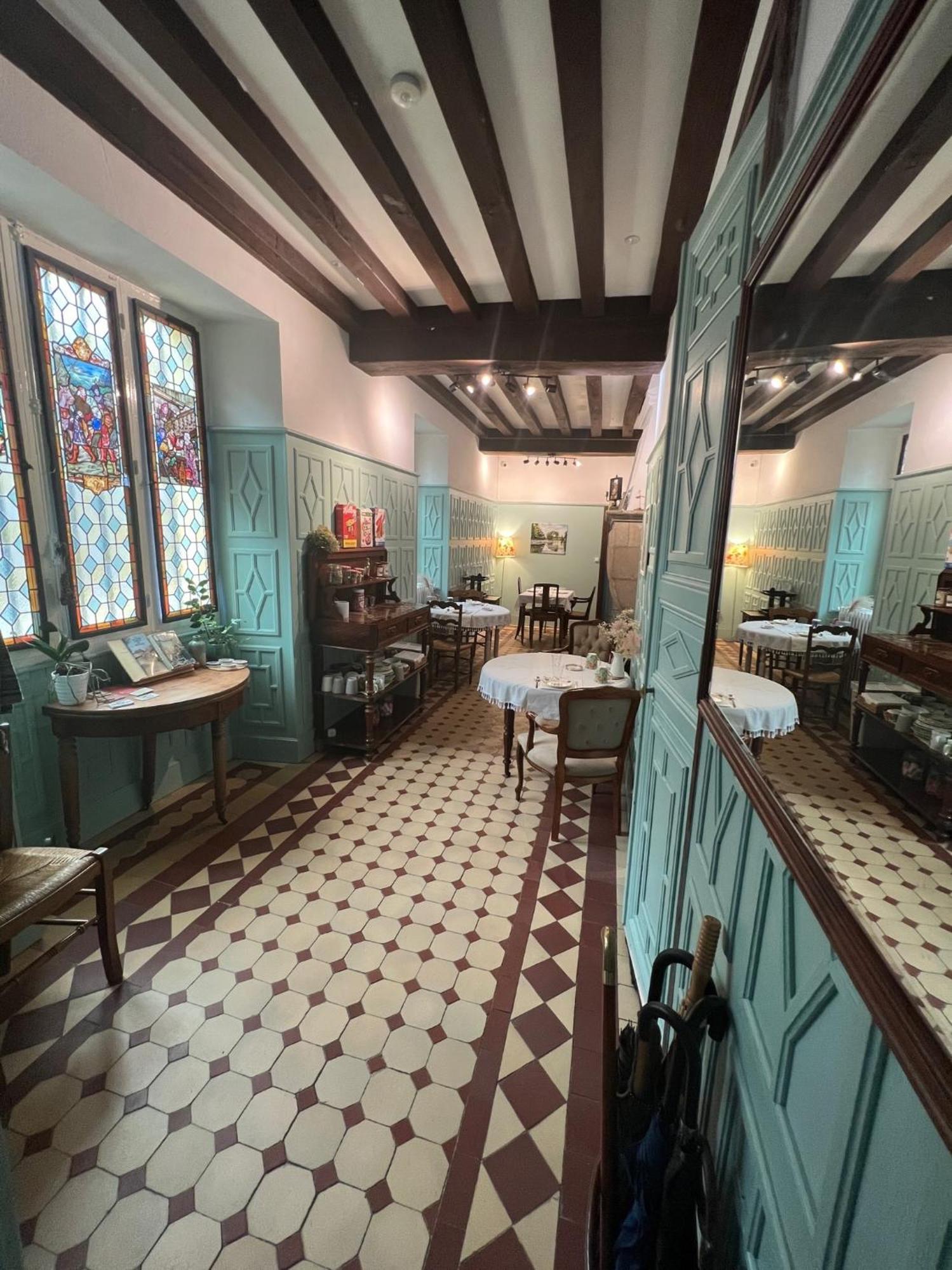 Le Prieure De Buffon Quarto foto