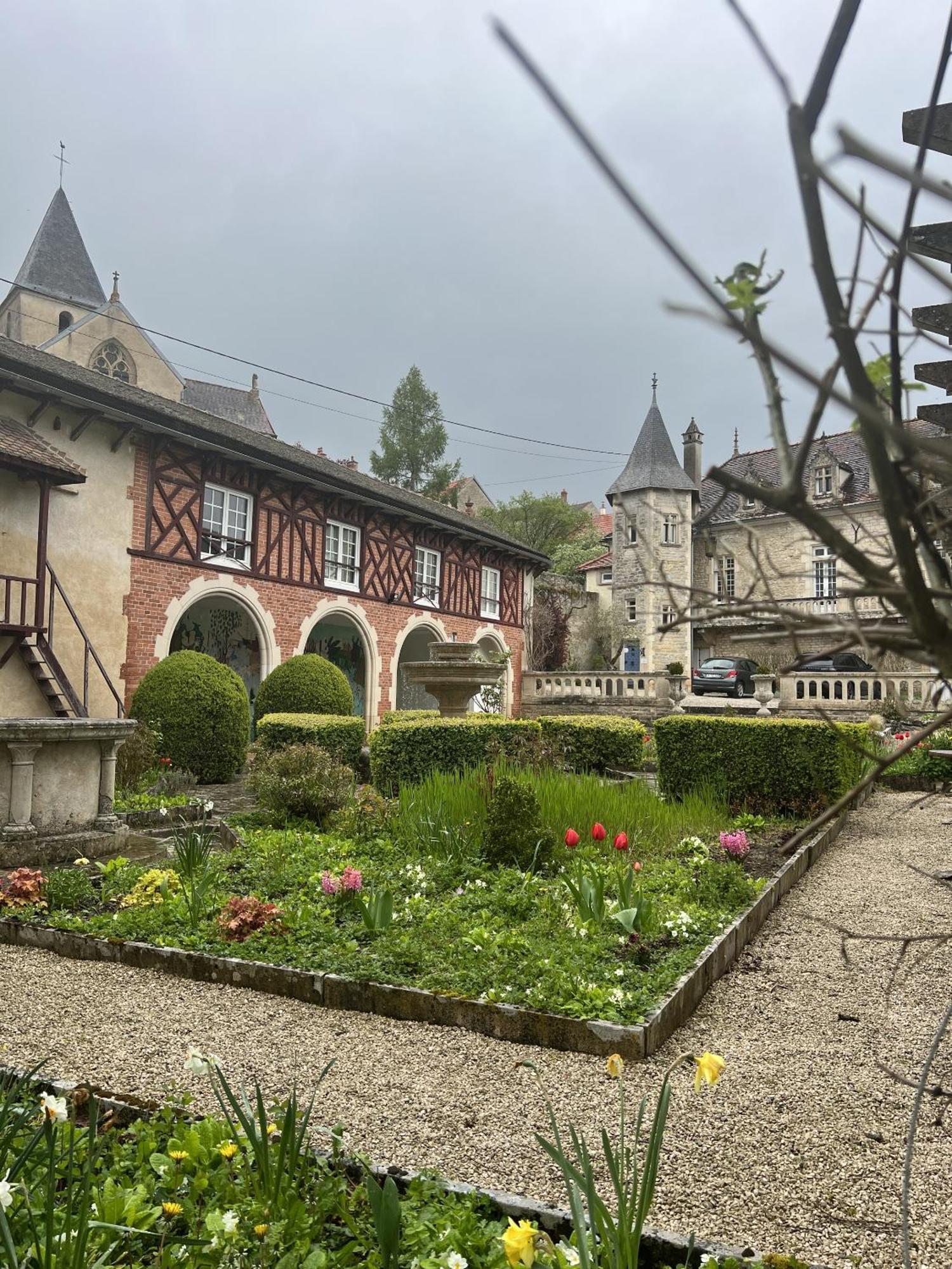 Le Prieure De Buffon Quarto foto