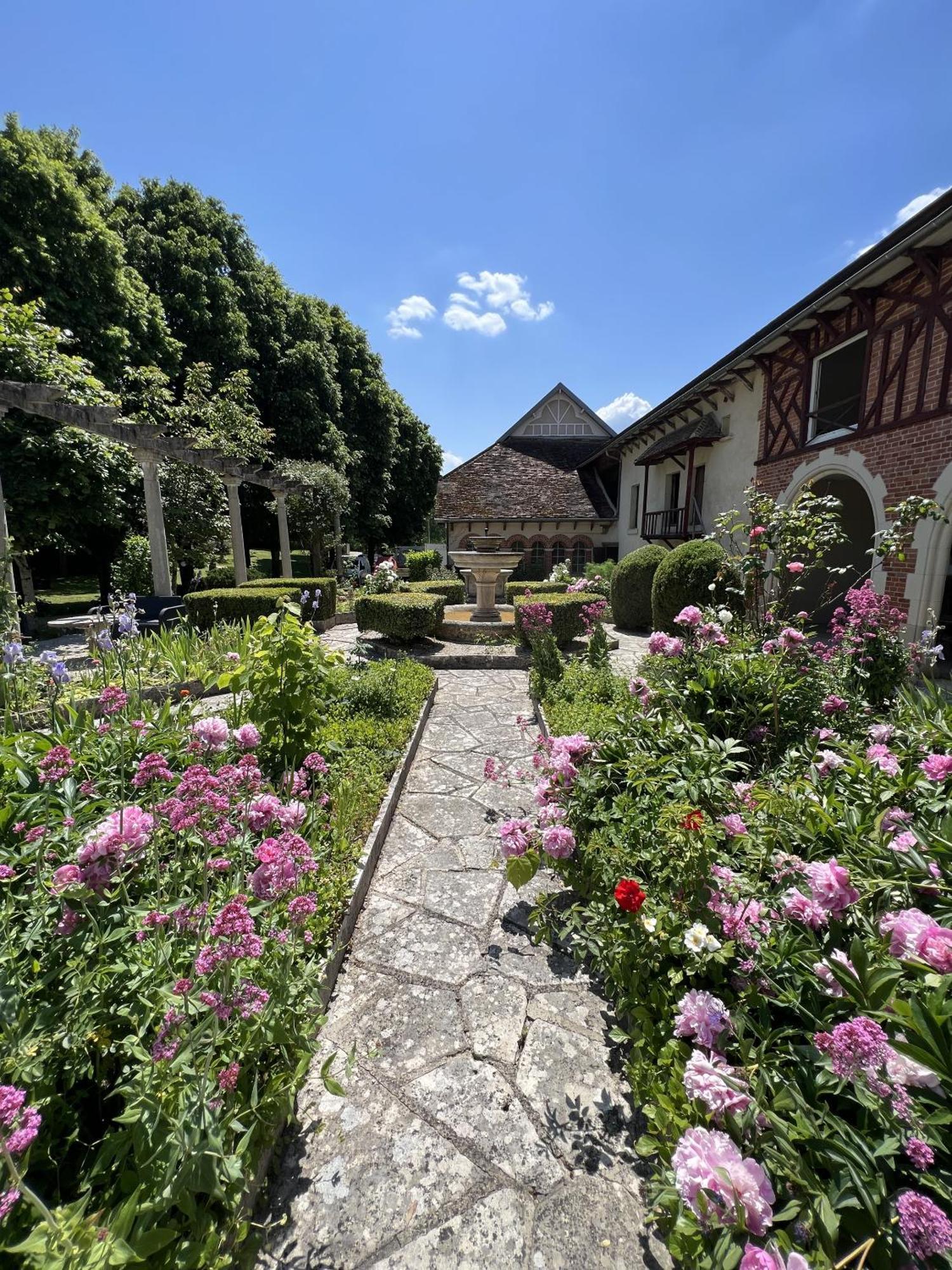 Le Prieure De Buffon Quarto foto